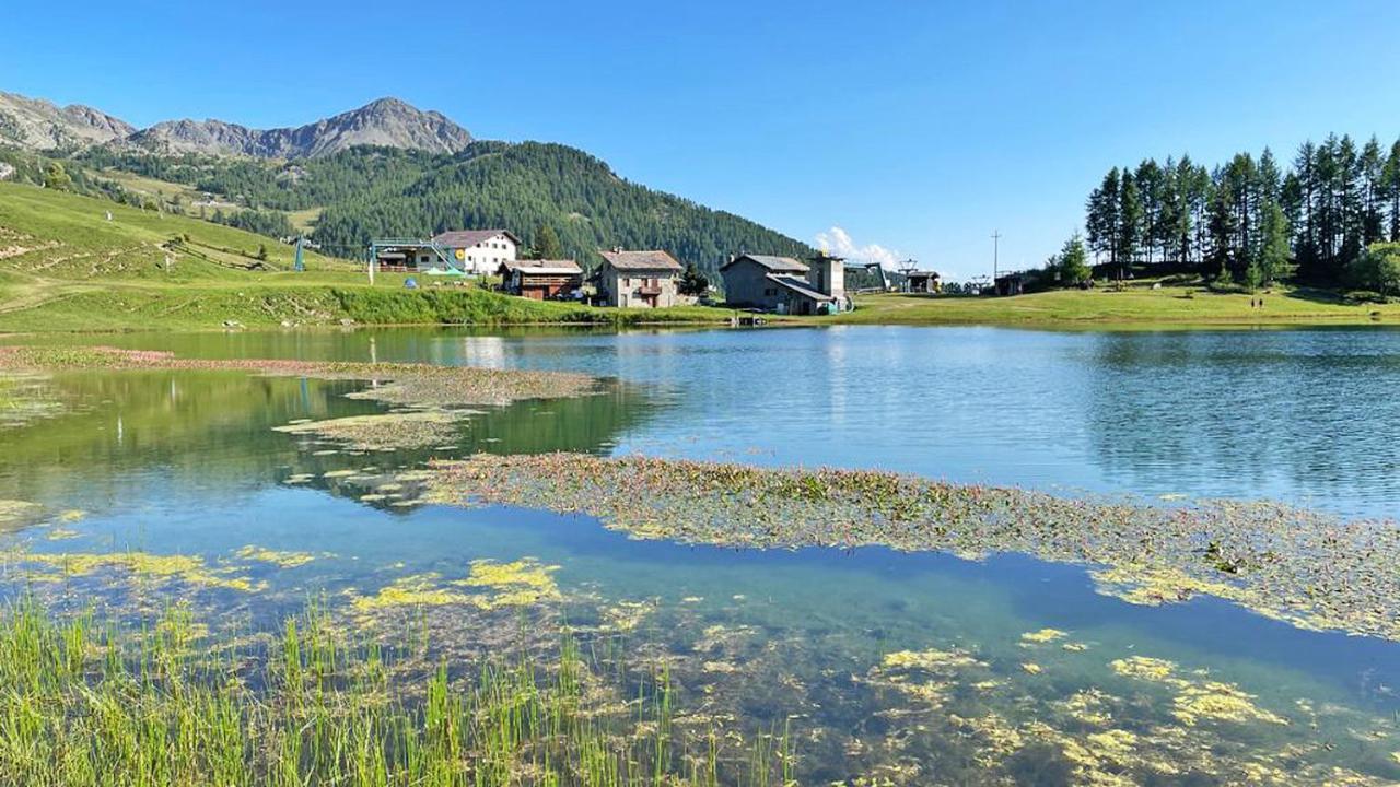 Locanda Ristorante Bar Del Lago Chamois Bagian luar foto