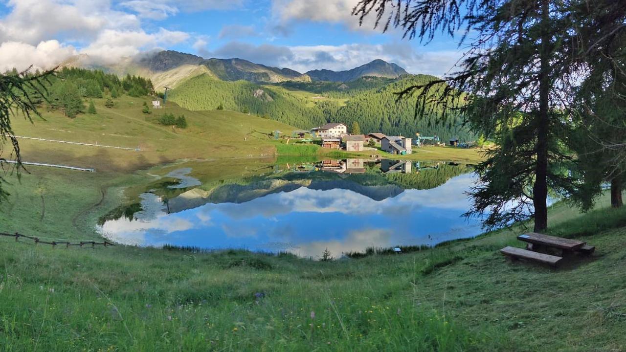 Locanda Ristorante Bar Del Lago Chamois Bagian luar foto